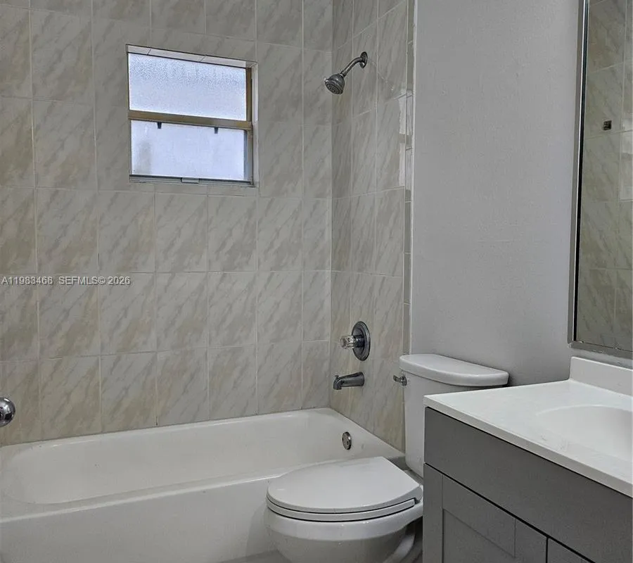 14924 SW 58th St, Miami FL 33193