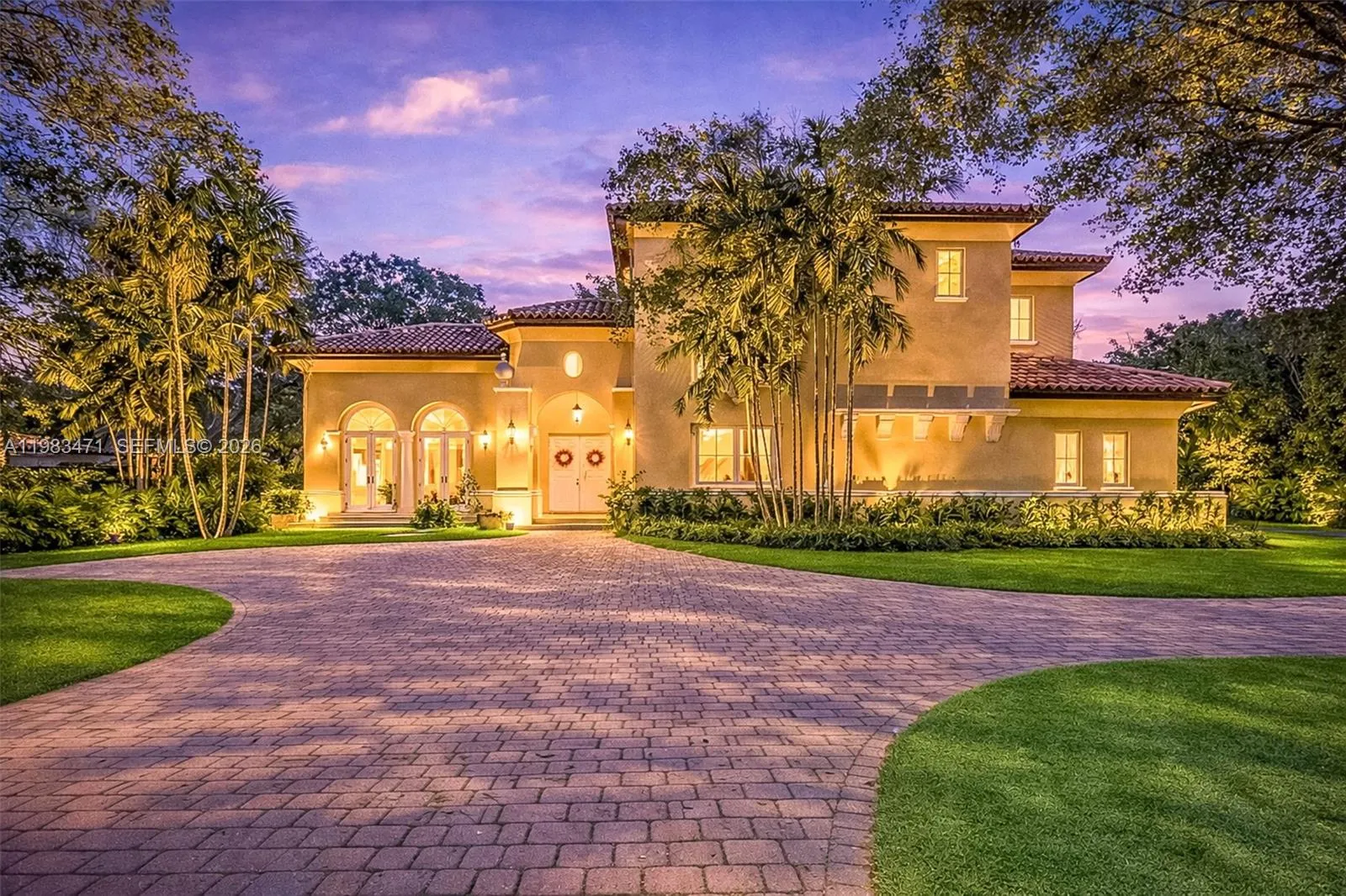 5 bedroom 4 bath for sale at 6075 SW 85th Ave, Miami FL 33143