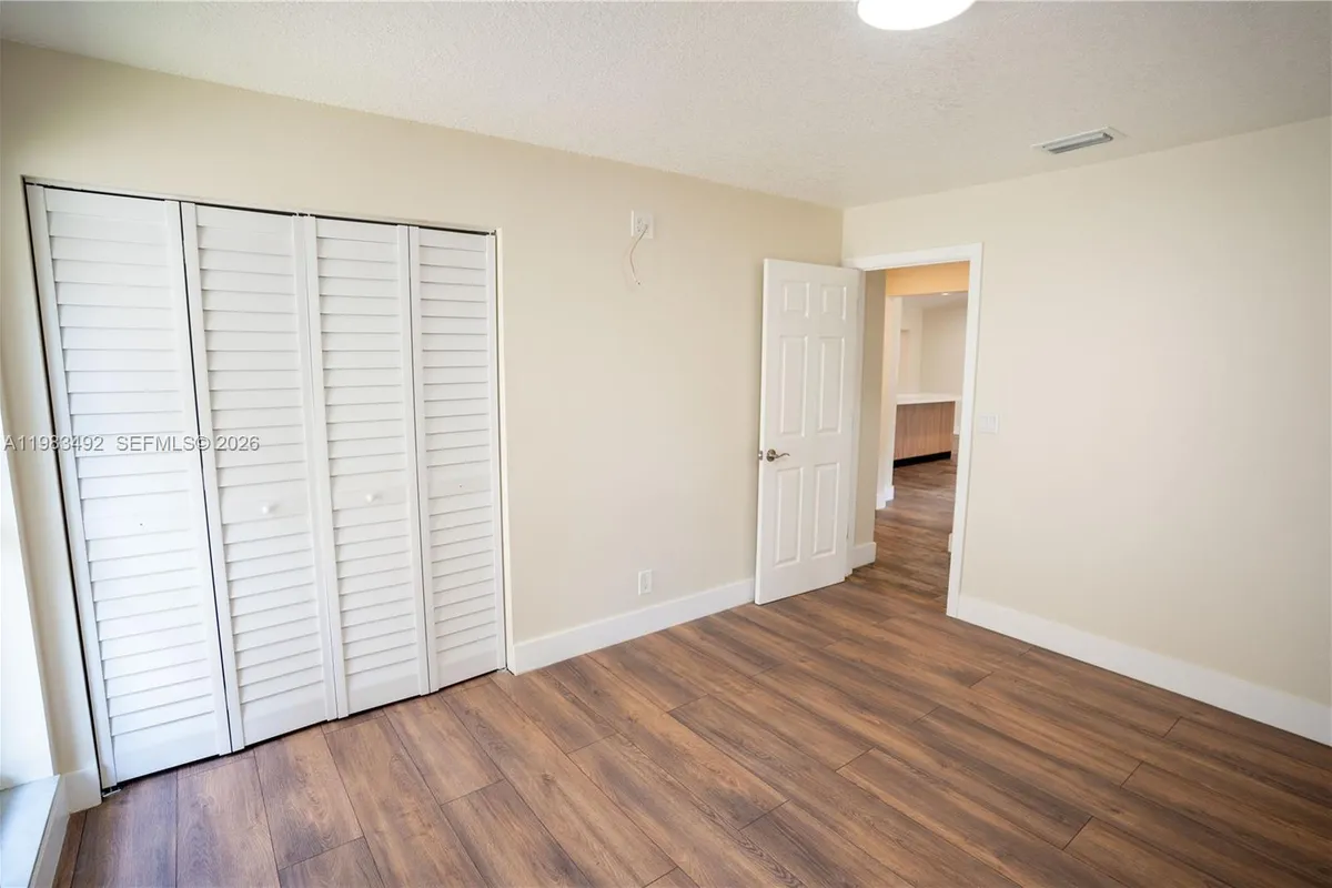 8915 NW 26th Ct, Coral Springs FL 33065