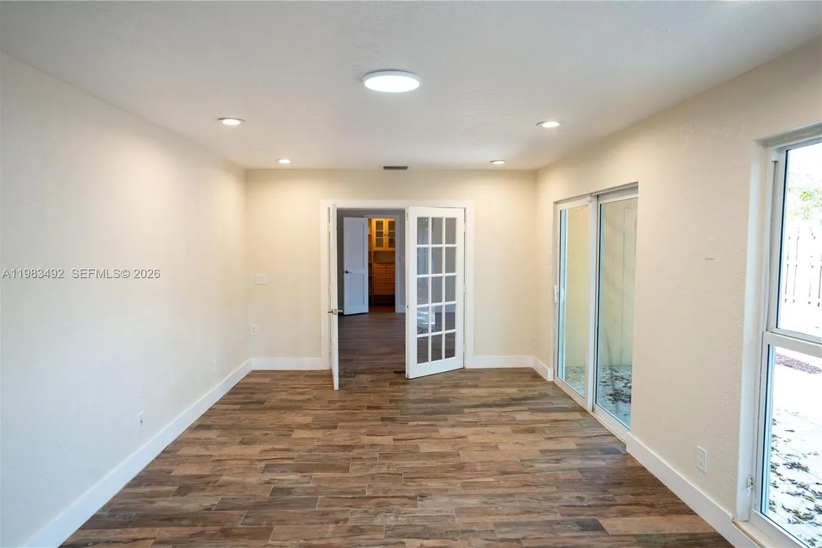 8915 NW 26th Ct, Coral Springs FL 33065