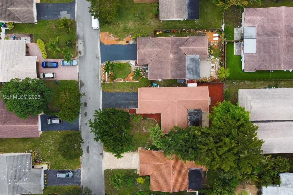 8915 NW 26th Ct, Coral Springs FL 33065