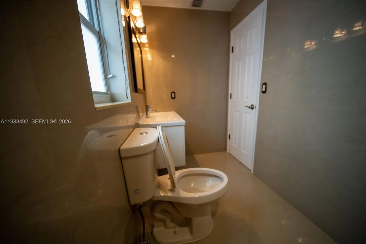 8915 NW 26th Ct, Coral Springs FL 33065