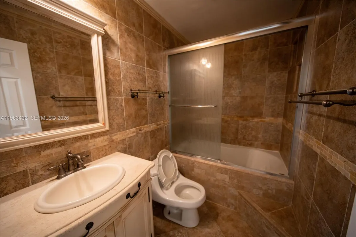 8915 NW 26th Ct, Coral Springs FL 33065