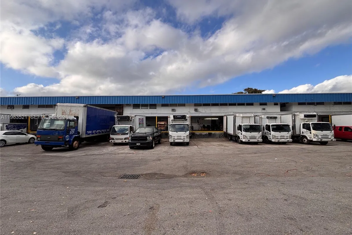 1375 NW 89th Ct, Doral FL 33172