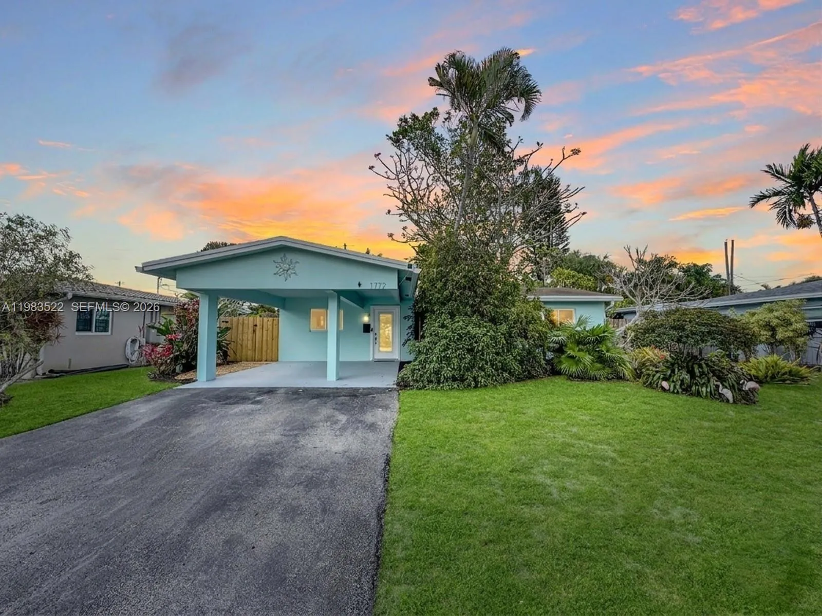 1772 NW 39th St, Oakland Park FL 33309