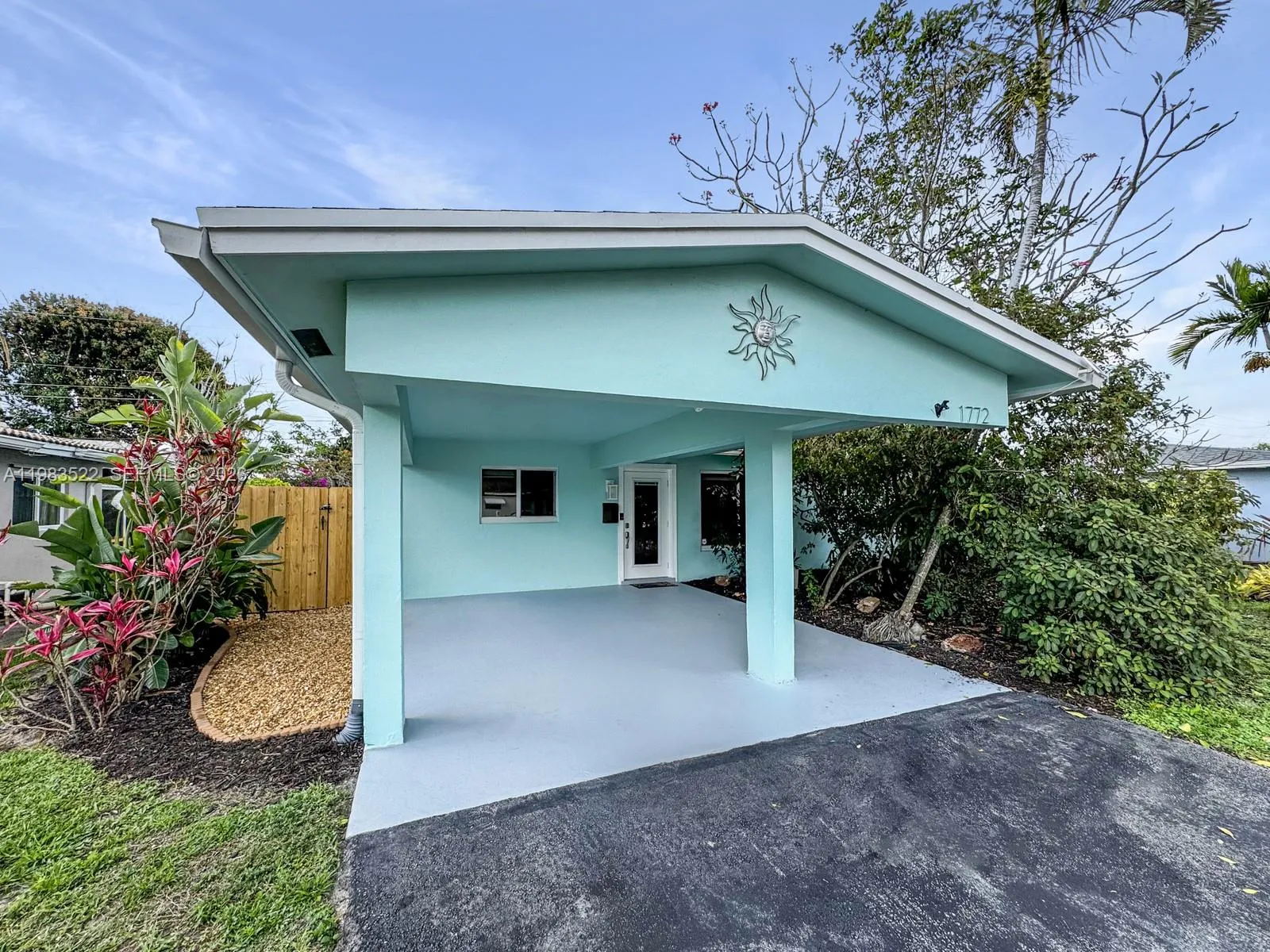 1772 NW 39th St, Oakland Park FL 33309