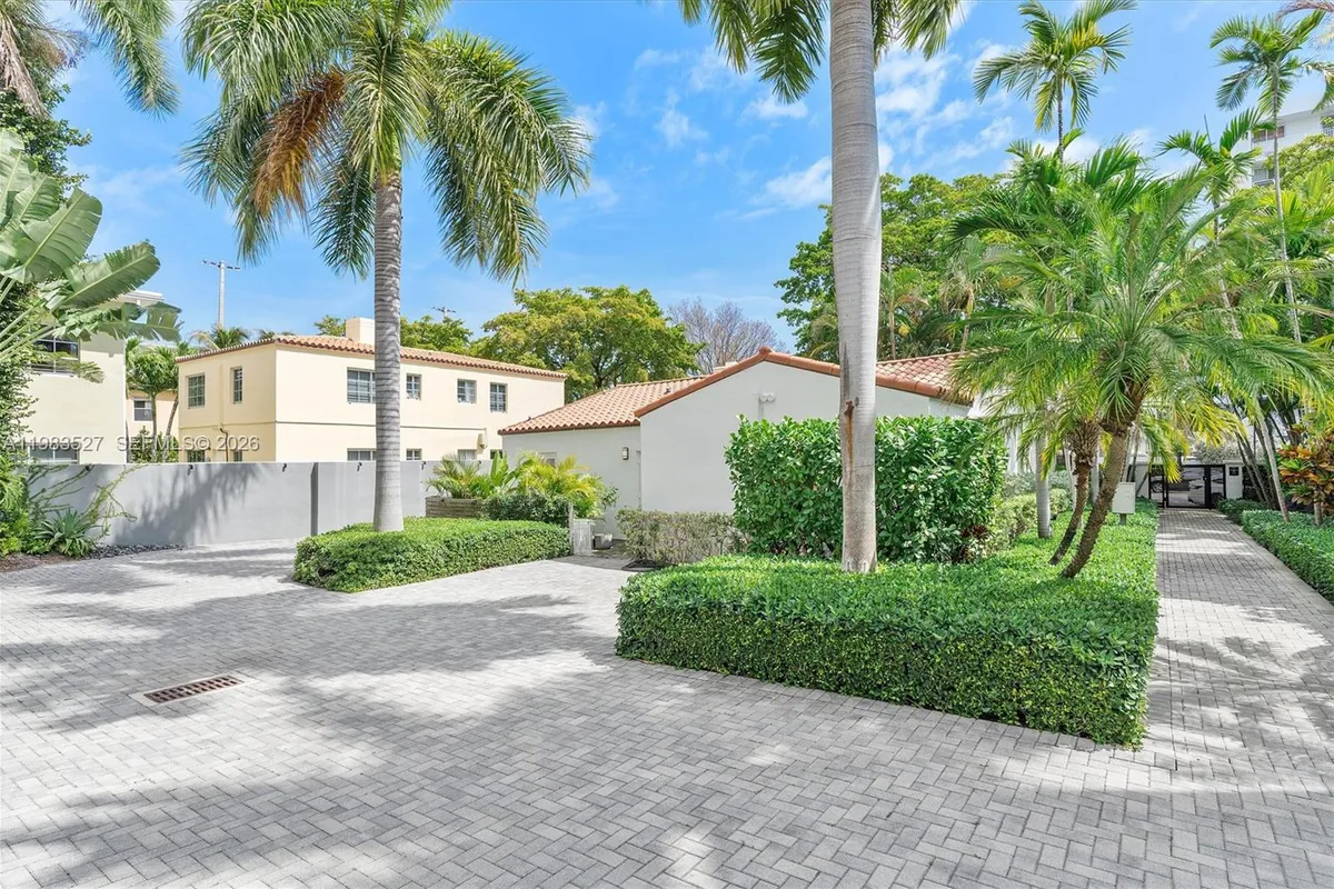 1024 Lenox Ave # 1, Miami Beach FL 33139