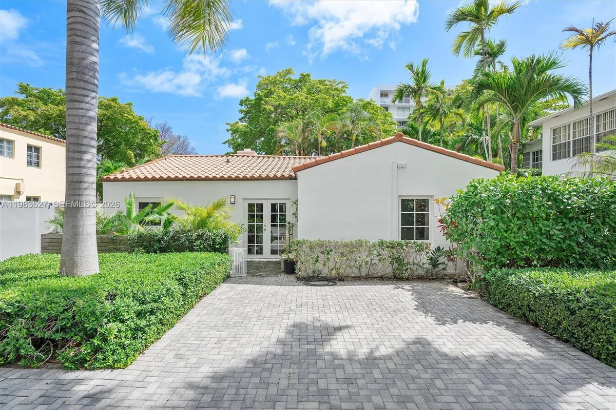 1024 Lenox Ave # 1, Miami Beach FL 33139