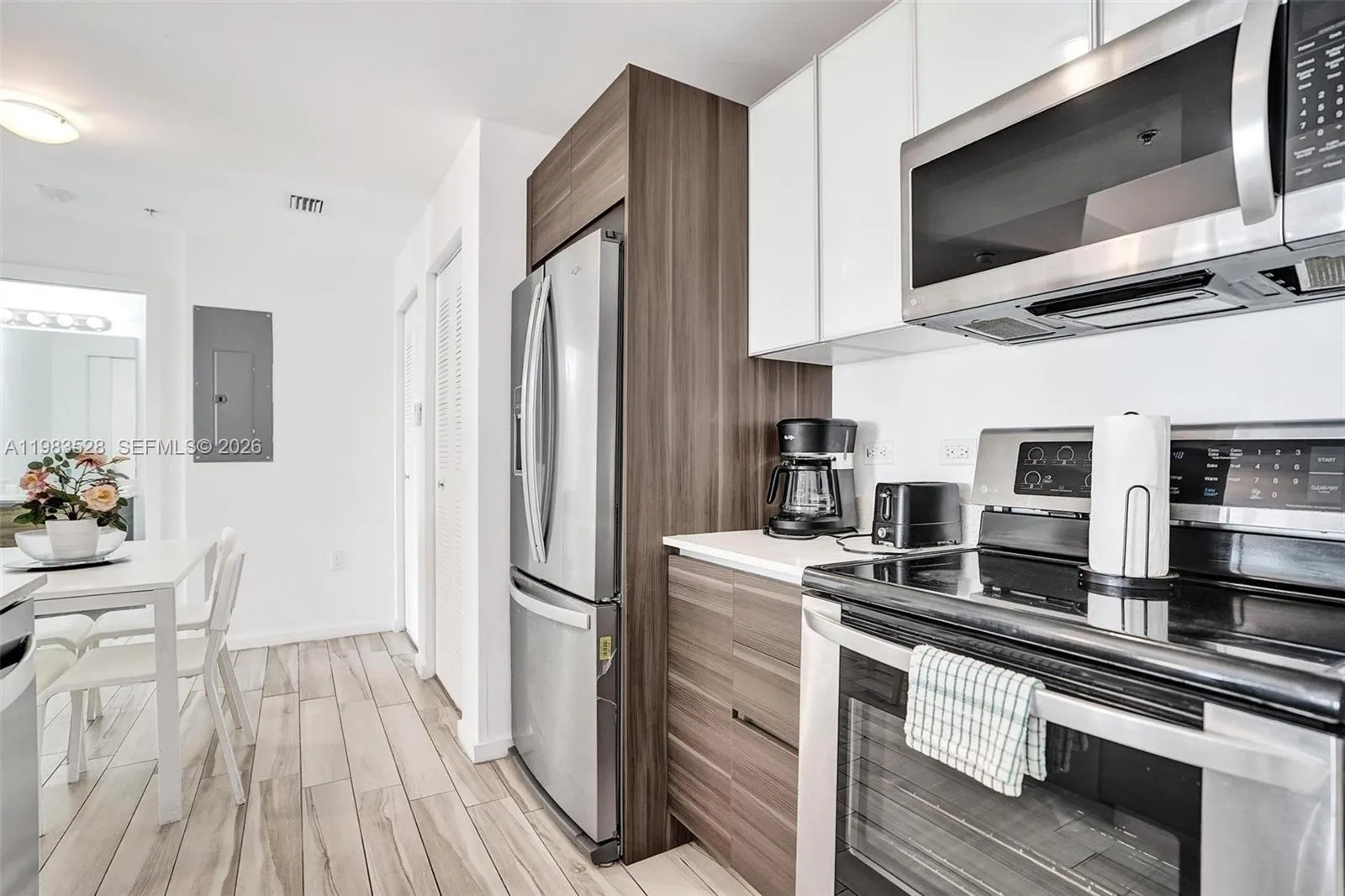 481 NE 29th St # 702, Miami FL 33137