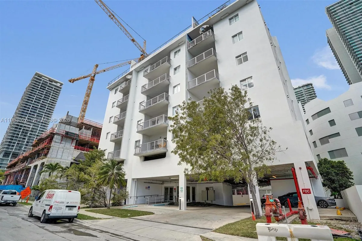 481 NE 29th St # 702, Miami FL 33137