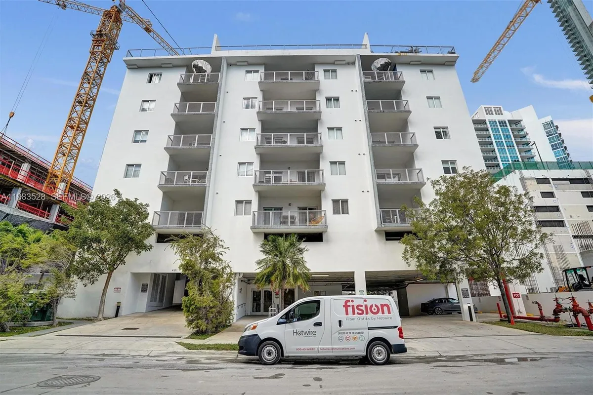 481 NE 29th St # 702, Miami FL 33137