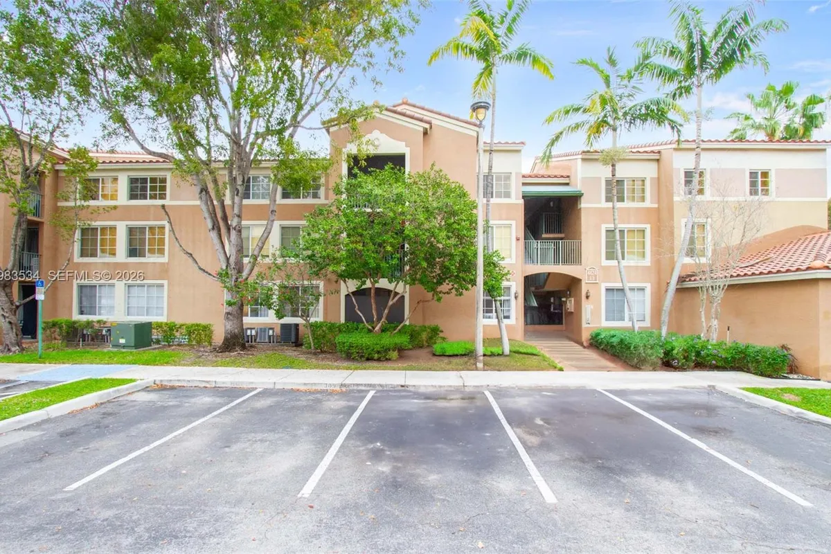 4824 N State Road 7 # 9105, Coconut Creek FL 33073