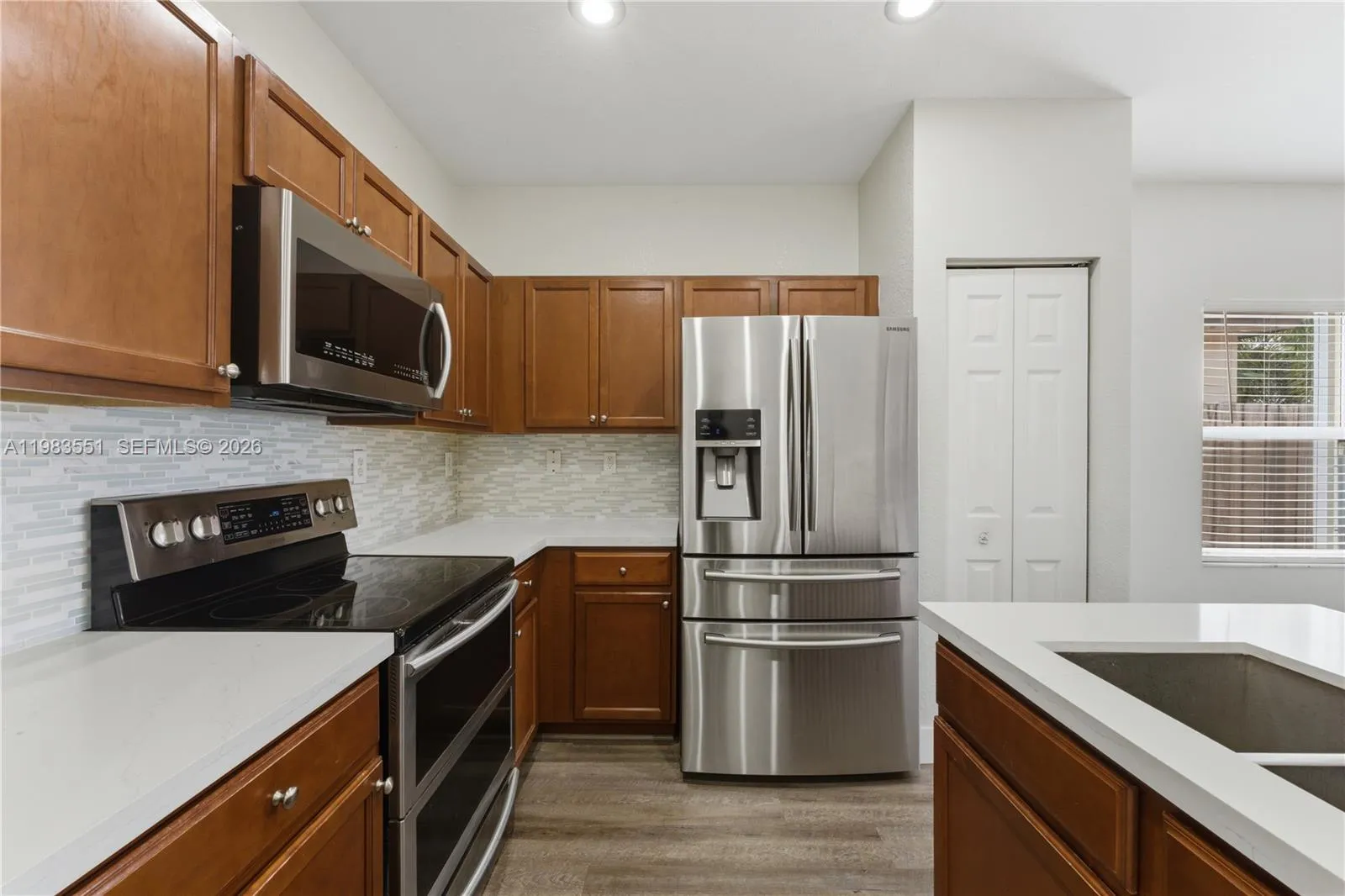 2381 NE 4th St, Homestead FL 33033