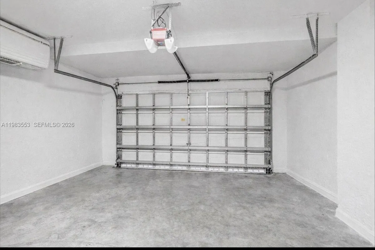 12513 NW 56th Dr, Coral Springs FL 33076