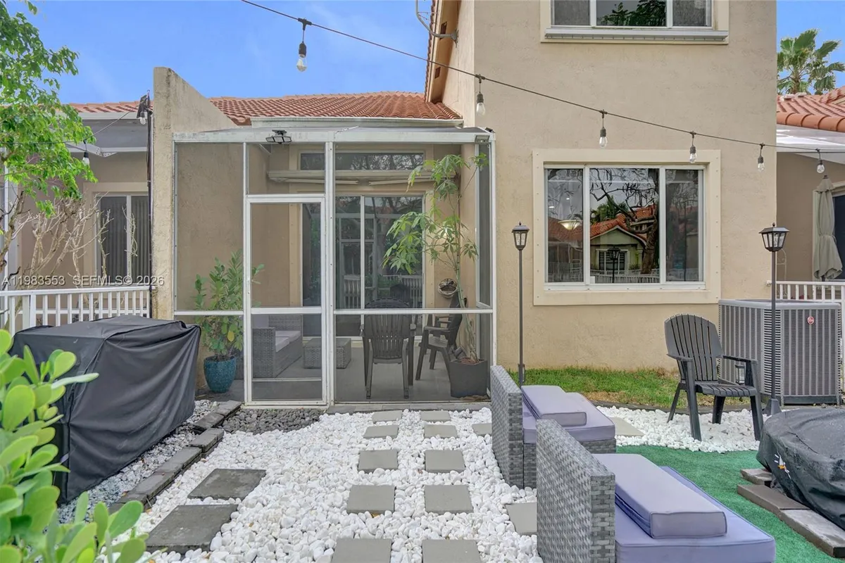 12513 NW 56th Dr, Coral Springs FL 33076