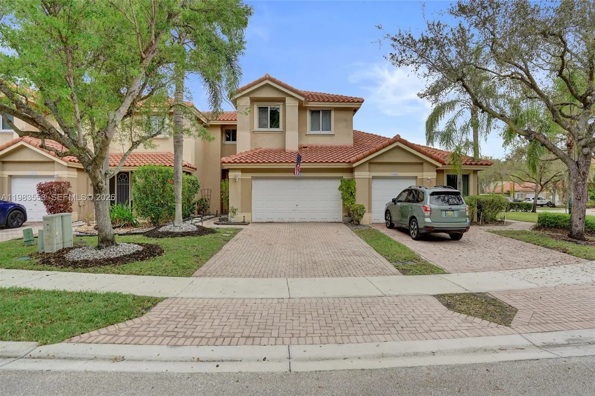 12513 NW 56th Dr, Coral Springs FL 33076