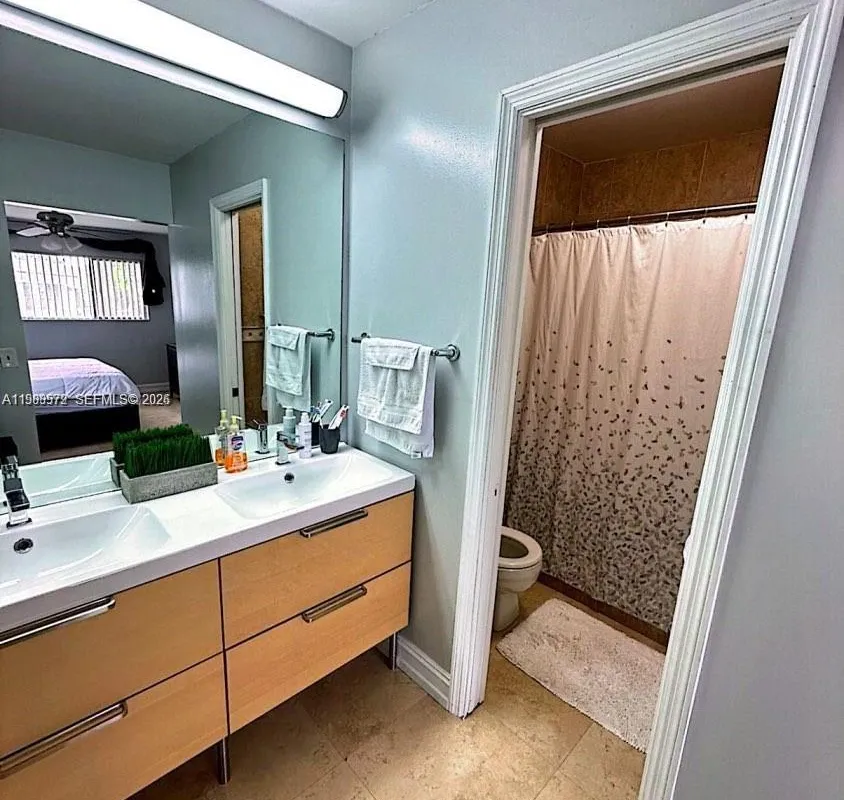 9729 Hammocks Blvd # 207E, Miami FL 33196