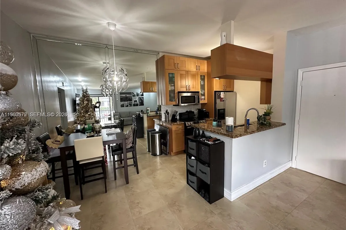 9729 Hammocks Blvd # 207E, Miami FL 33196