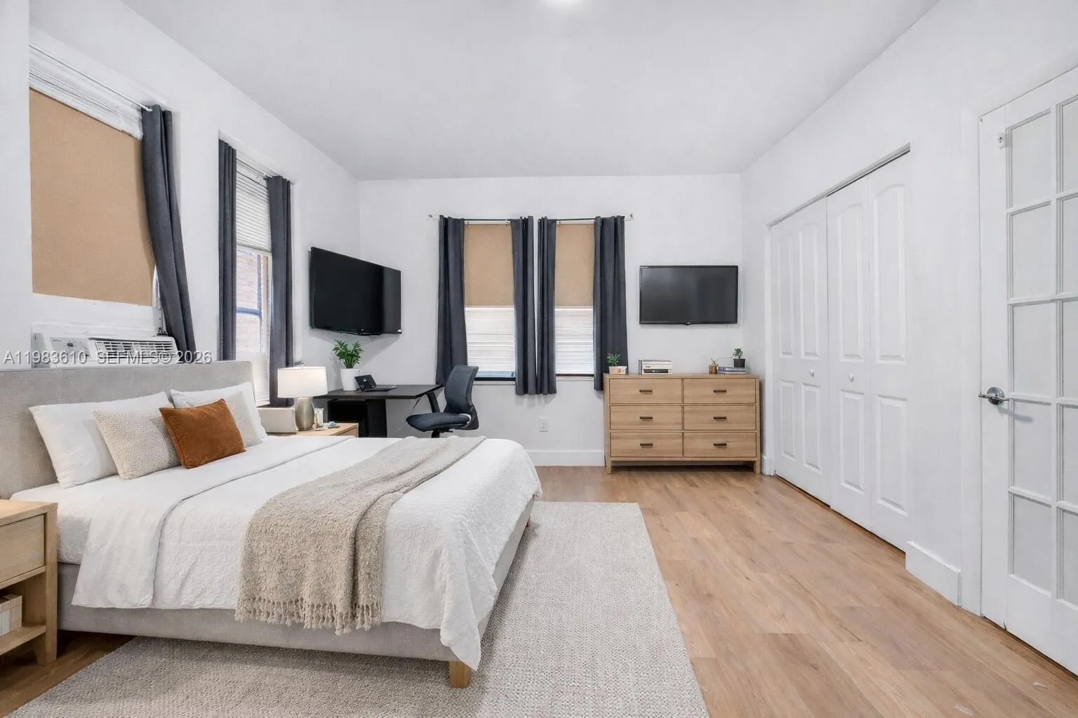 1554 SW 5th St # 11c, Miami FL 33135