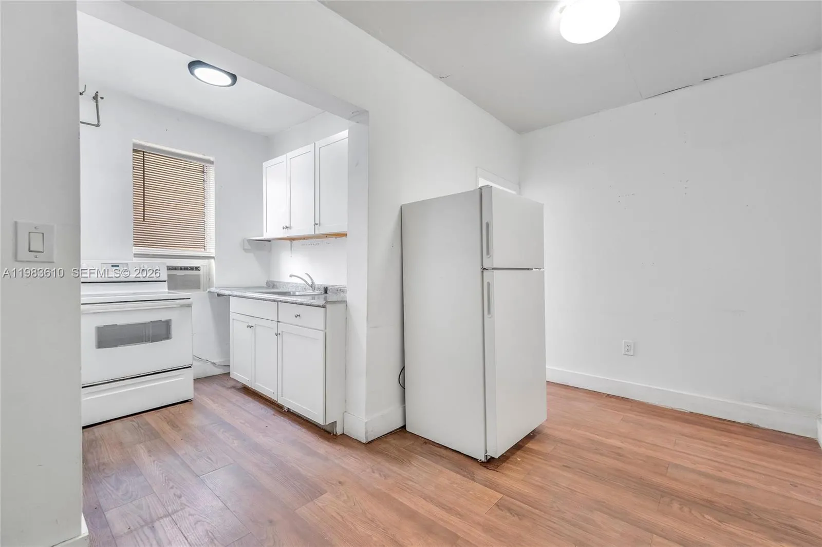 1554 SW 5th St # 11c, Miami FL 33135