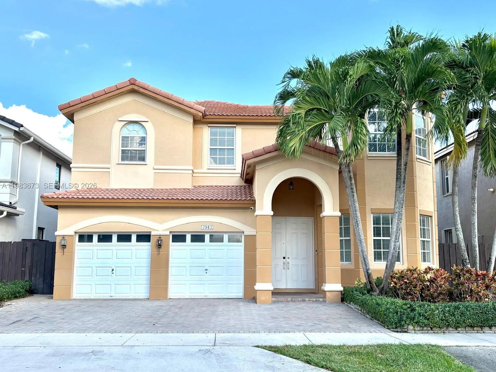 5 bedroom 4 bath for sale at 7943 NW 111th Ct, Doral FL 33178
