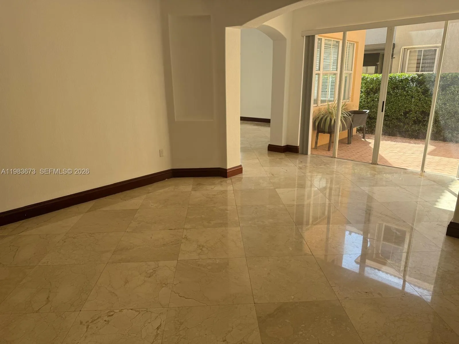 7943 NW 111th Ct, Doral FL 33178