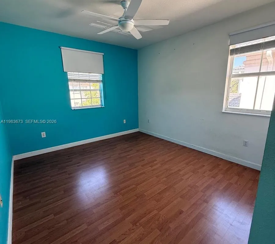 7943 NW 111th Ct, Doral FL 33178