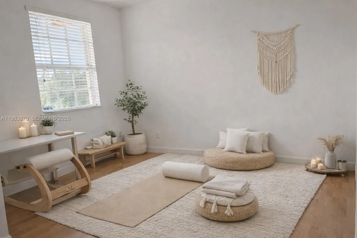 7943 NW 111th Ct, Doral FL 33178