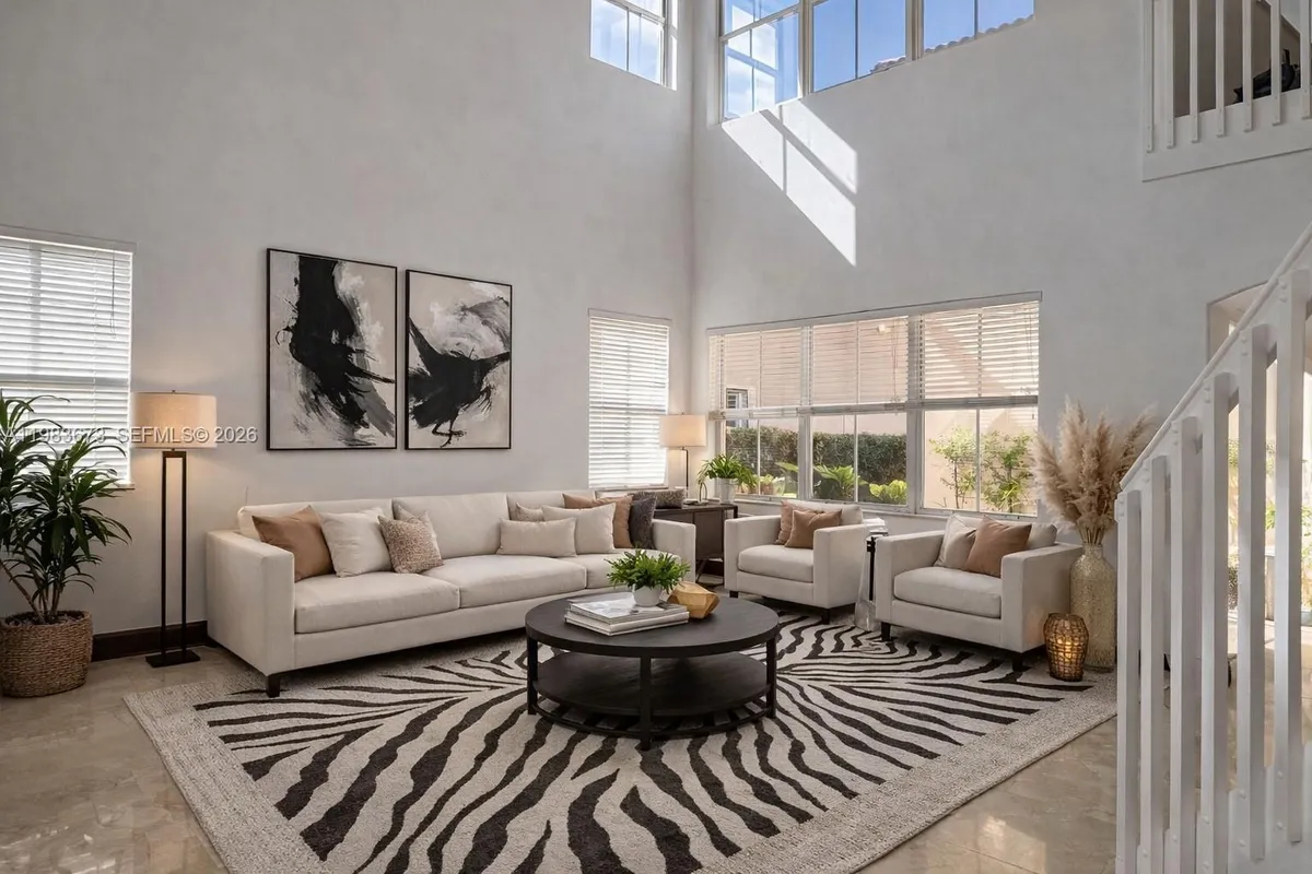 7943 NW 111th Ct, Doral FL 33178