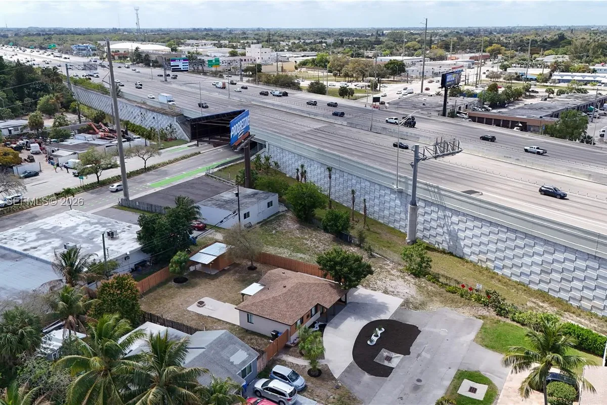 654 NW 45th St, Oakland Park FL 33309