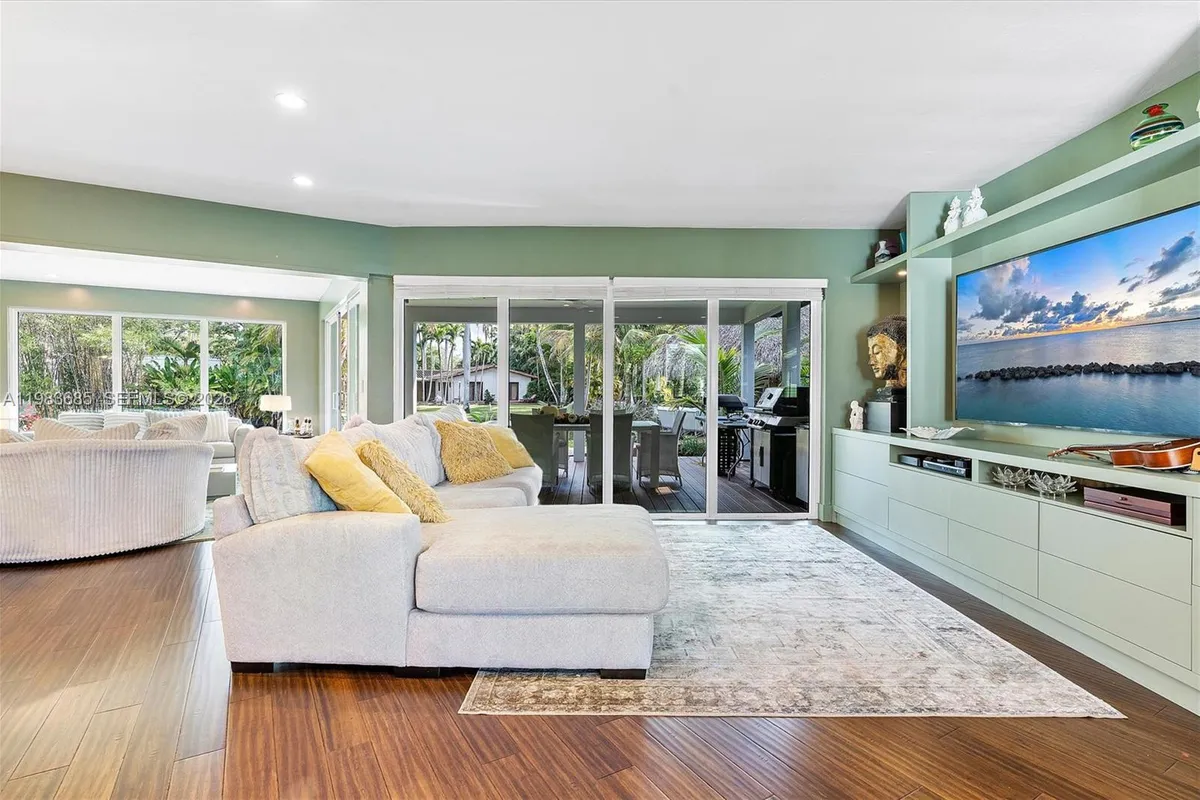 11377 W Biscayne Canal Rd, Miami FL 33161