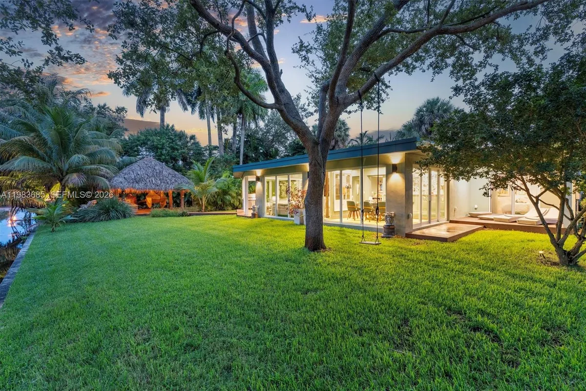 11377 W Biscayne Canal Rd, Miami FL 33161