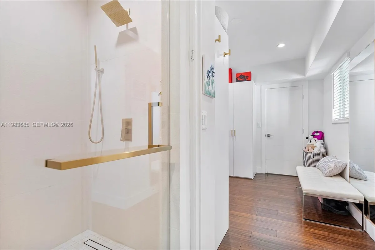 11377 W Biscayne Canal Rd, Miami FL 33161