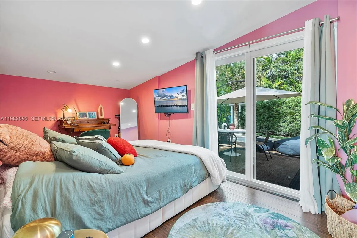 11377 W Biscayne Canal Rd, Miami FL 33161