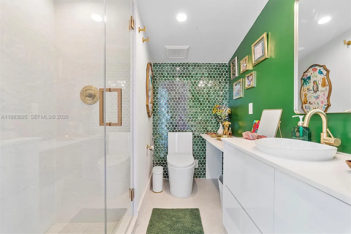 11377 W Biscayne Canal Rd, Miami FL 33161