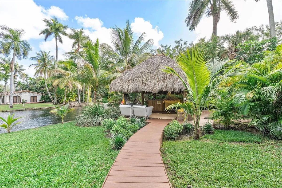 11377 W Biscayne Canal Rd, Miami FL 33161