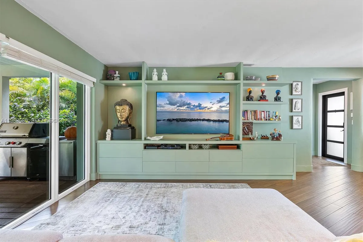 11377 W Biscayne Canal Rd, Miami FL 33161