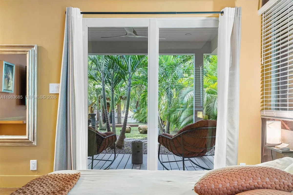 11377 W Biscayne Canal Rd, Miami FL 33161