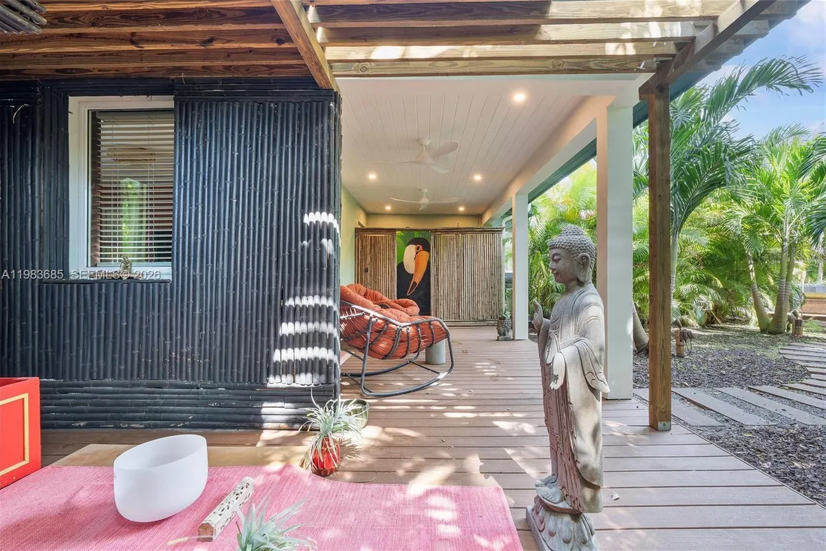 11377 W Biscayne Canal Rd, Miami FL 33161