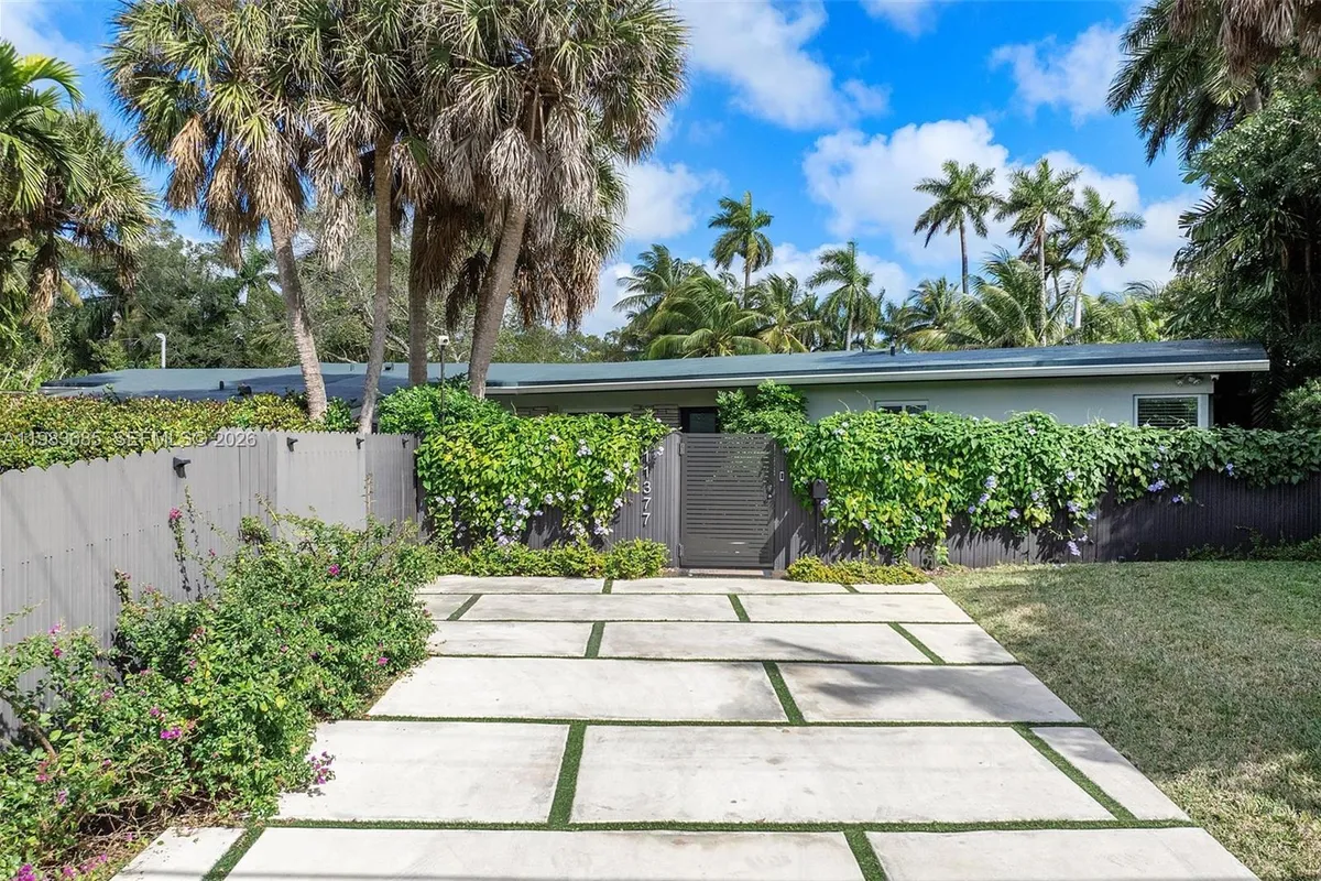 11377 W Biscayne Canal Rd, Miami FL 33161