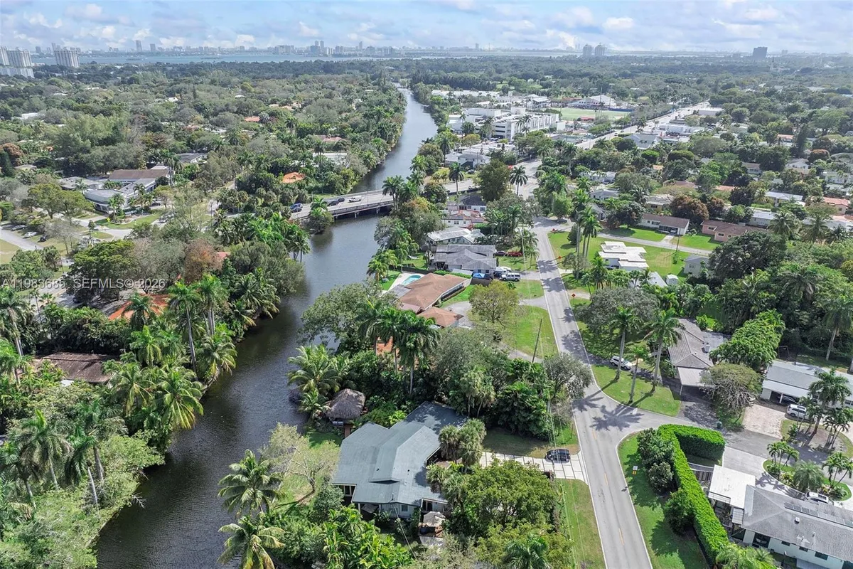 11377 W Biscayne Canal Rd, Miami FL 33161