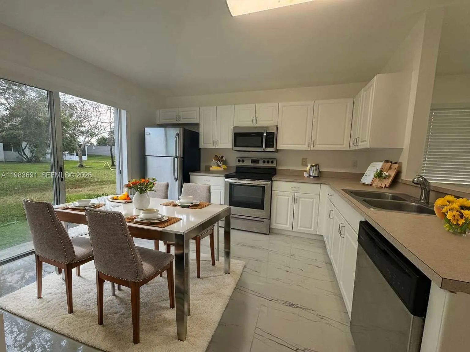 20874 NW 2nd St, Pembroke Pines FL 33029