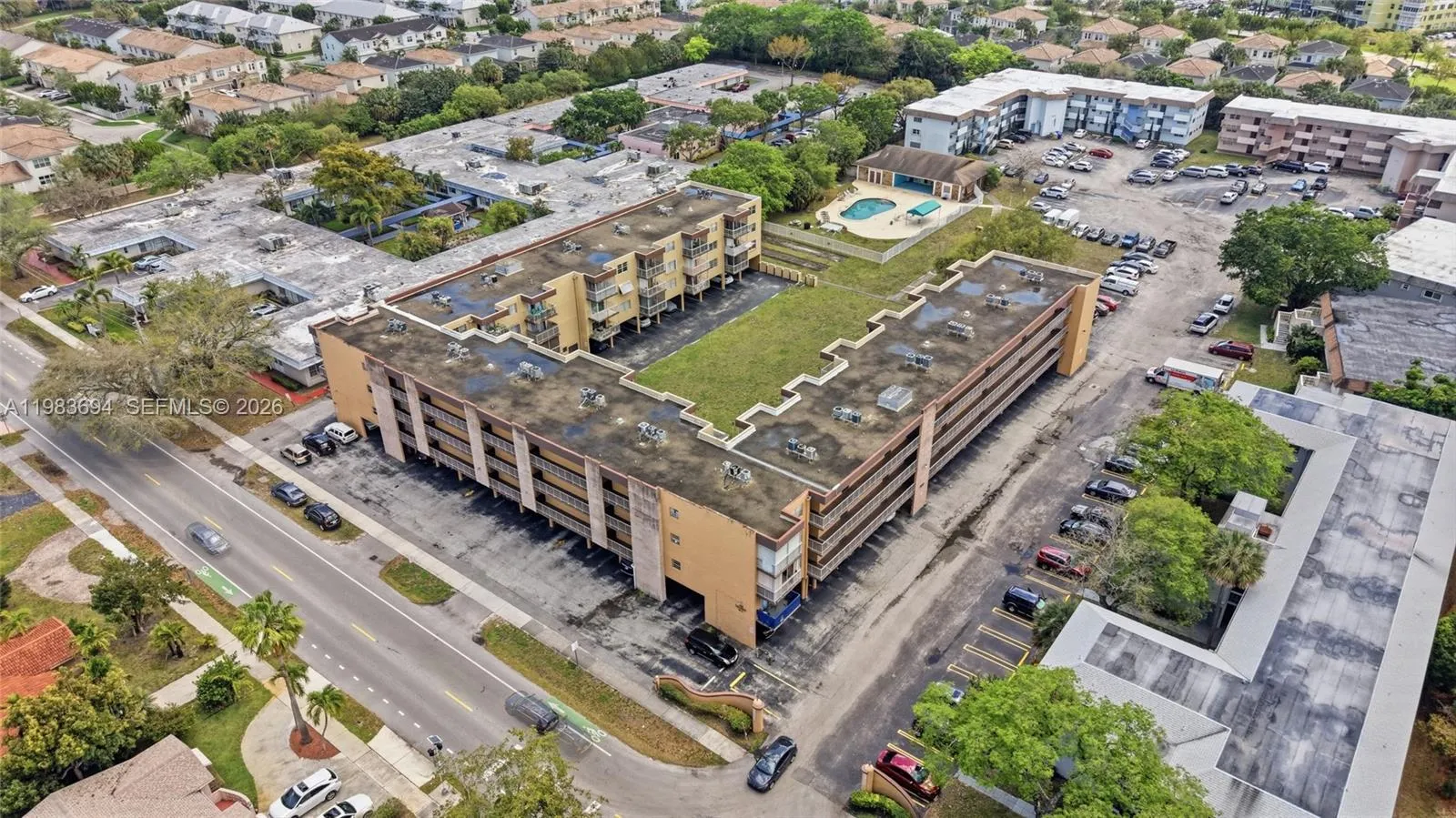 2 bedroom 2 bath for sale at 4320 Washington St # 410, Hollywood FL 33021