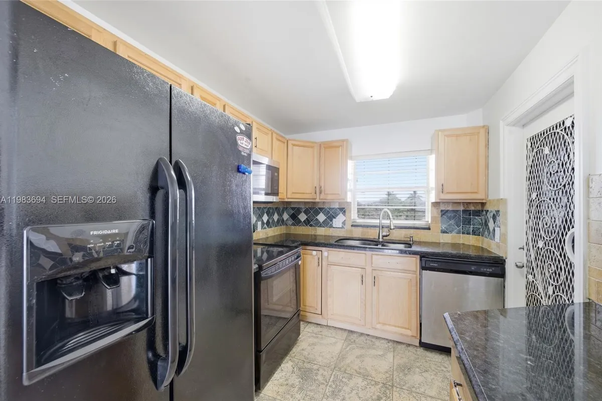 4320 Washington St # 410, Hollywood FL 33021