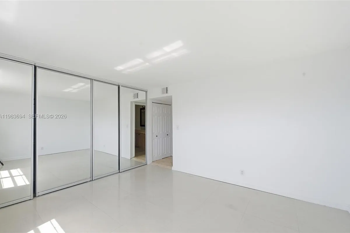 4320 Washington St # 410, Hollywood FL 33021