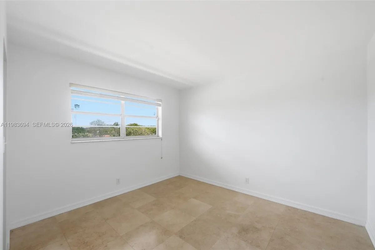 4320 Washington St # 410, Hollywood FL 33021