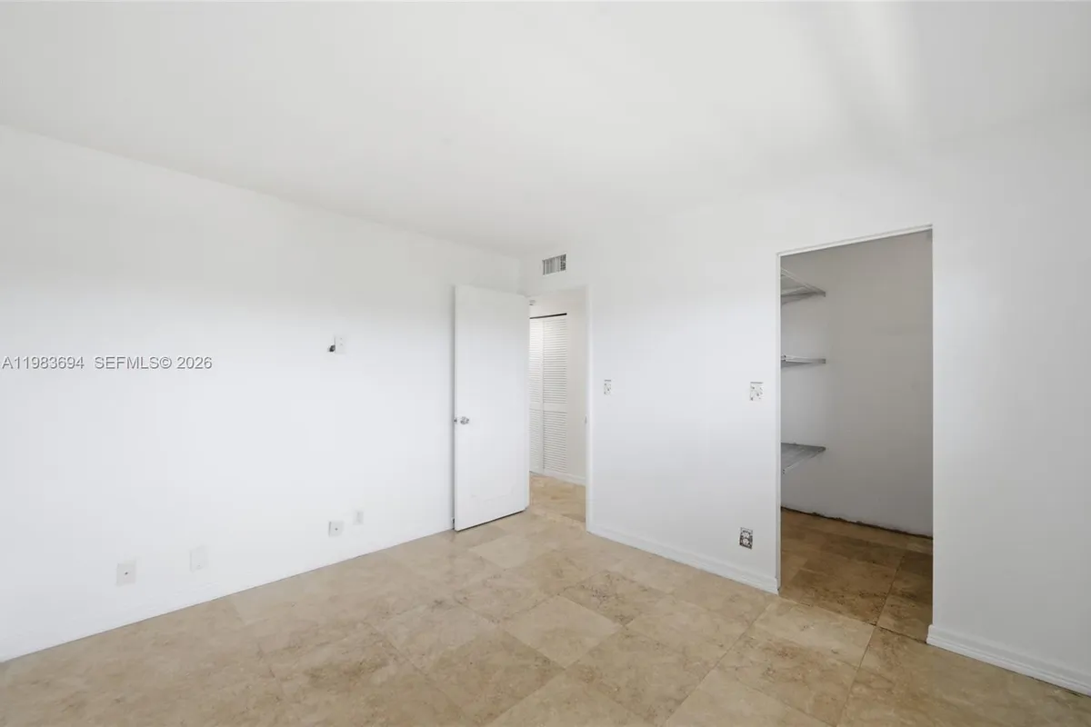 4320 Washington St # 410, Hollywood FL 33021