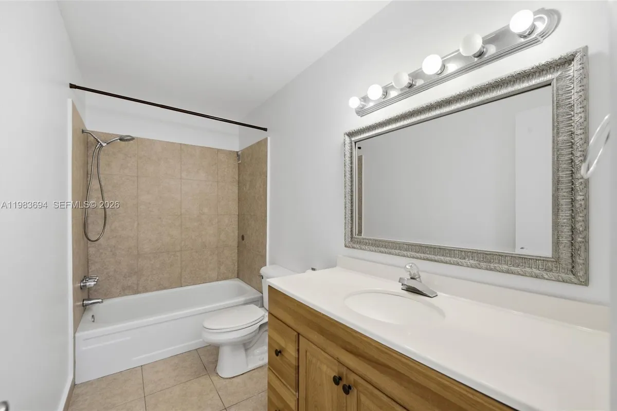 4320 Washington St # 410, Hollywood FL 33021