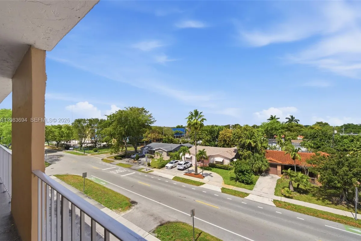 4320 Washington St # 410, Hollywood FL 33021