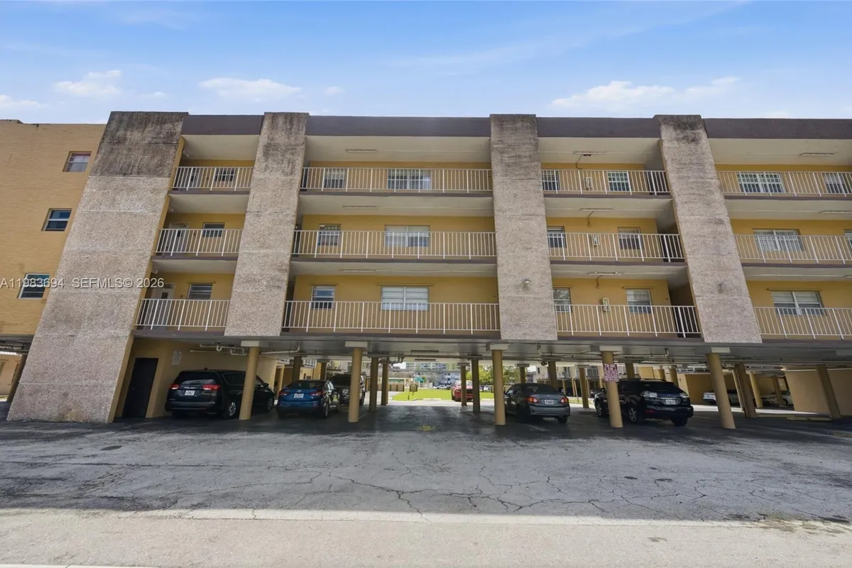 4320 Washington St # 410, Hollywood FL 33021